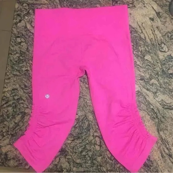 Lululemon In The Flow Crop Leggings Size 6 PINK Women's Pink Capri Leggings - Picture 5 of 6